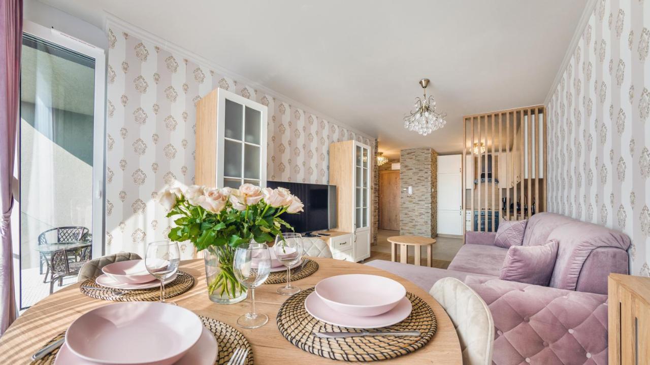 Apartament Z 1 Sypialnia Retro Deluxe 60 F Perlowa Przystan - Holiday City كولوبرزيغ المظهر الخارجي الصورة