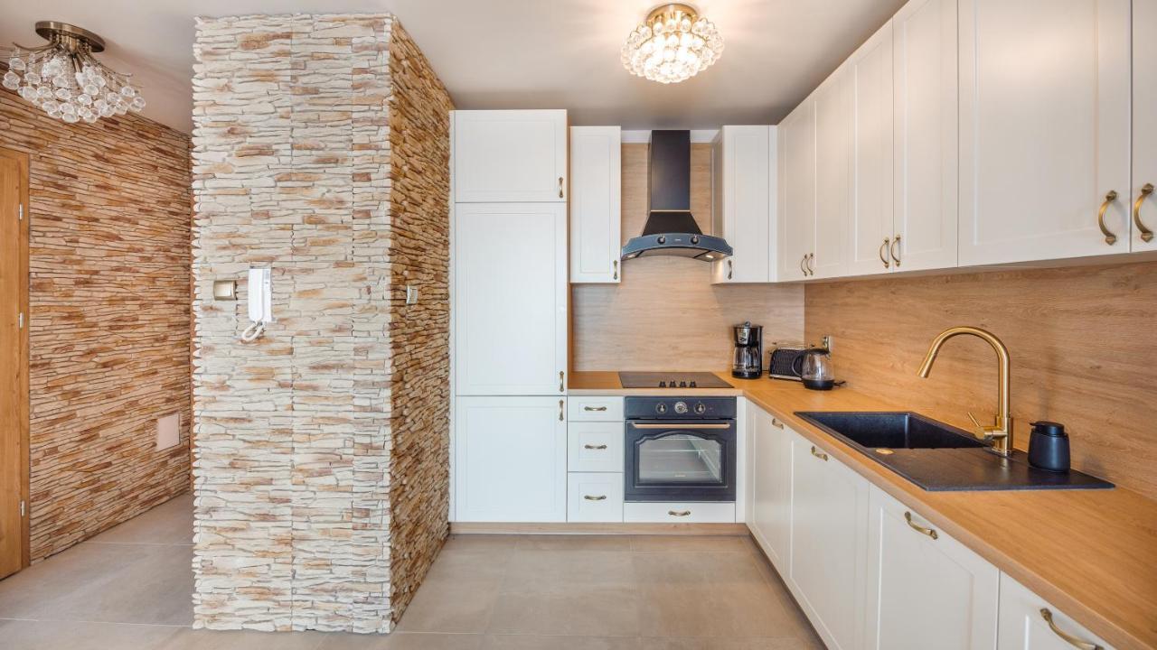 Apartament Z 1 Sypialnia Retro Deluxe 60 F Perlowa Przystan - Holiday City كولوبرزيغ المظهر الخارجي الصورة